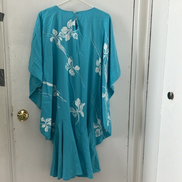 Vintage 70’s Hawaiian MuMu - Picture 2 of 5